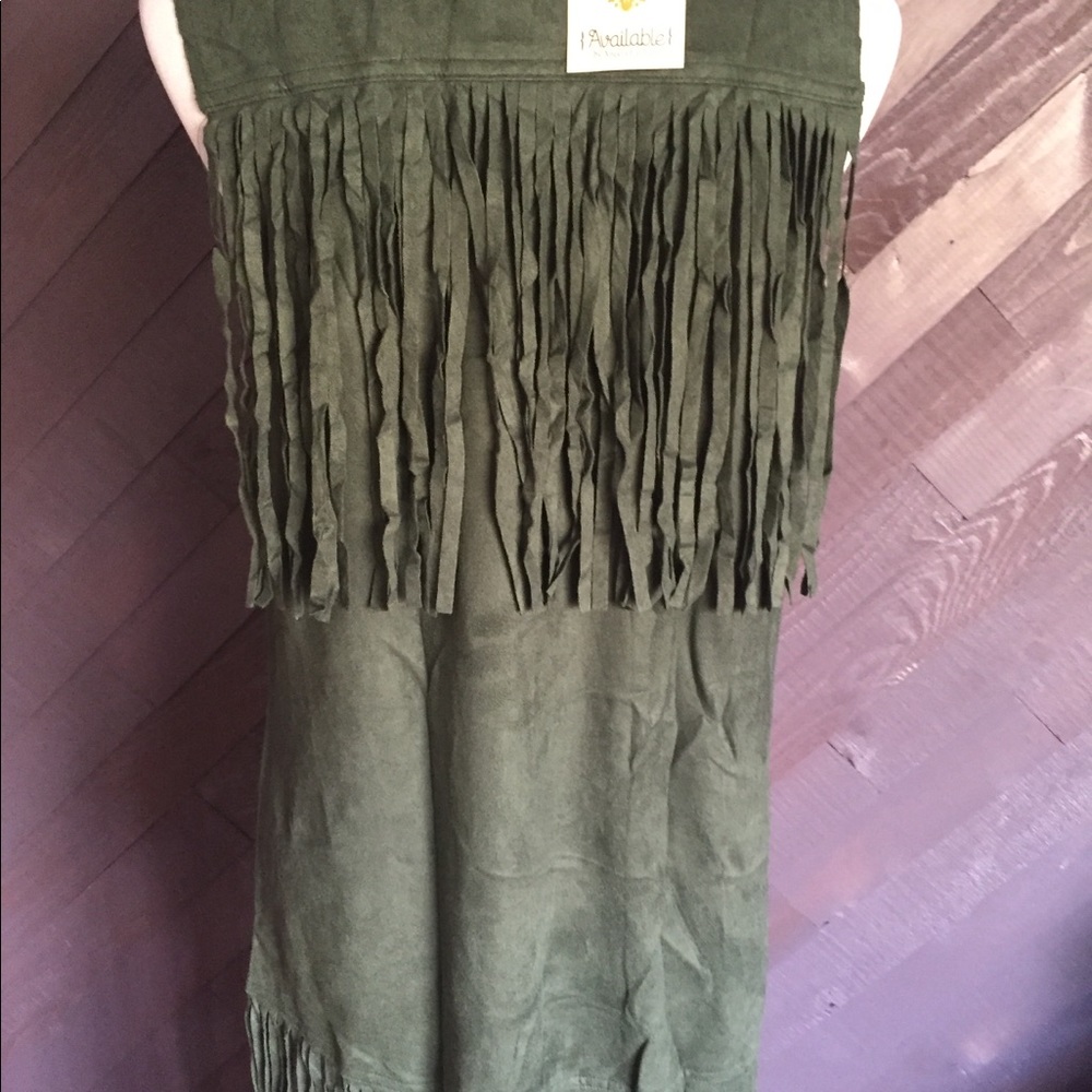 Green Suede Like Long Fringed Vest  - Picture 4 of 7
